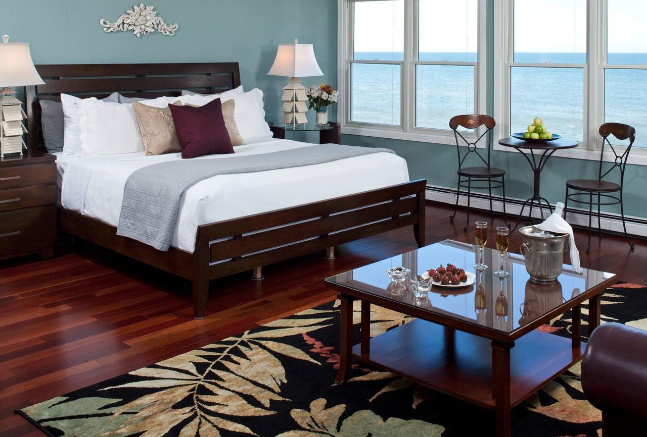 Huron House Bed & Breakfast Oscoda Екстериор снимка