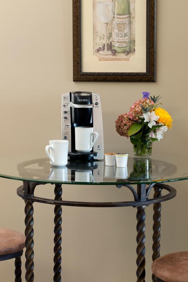 Huron House Bed & Breakfast Oscoda Екстериор снимка